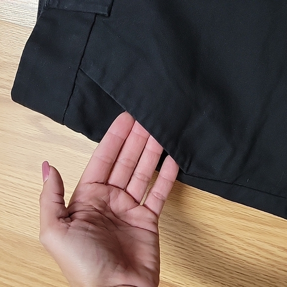 Calvin klein black shorts size 2 - Picture 5 of 10